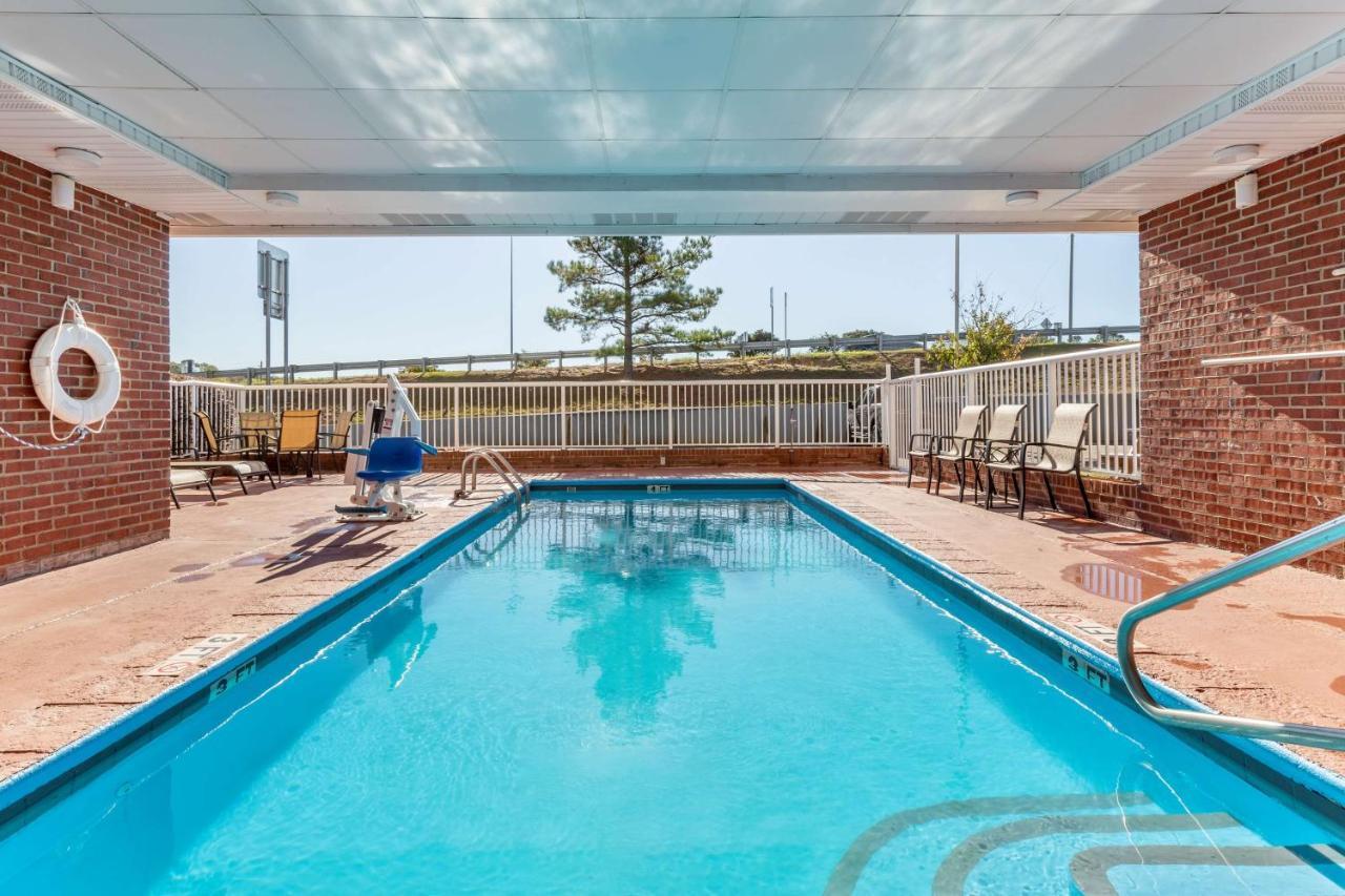 Country Inn & Suites By Radisson, Lumberton, Nc ภายนอก รูปภาพ